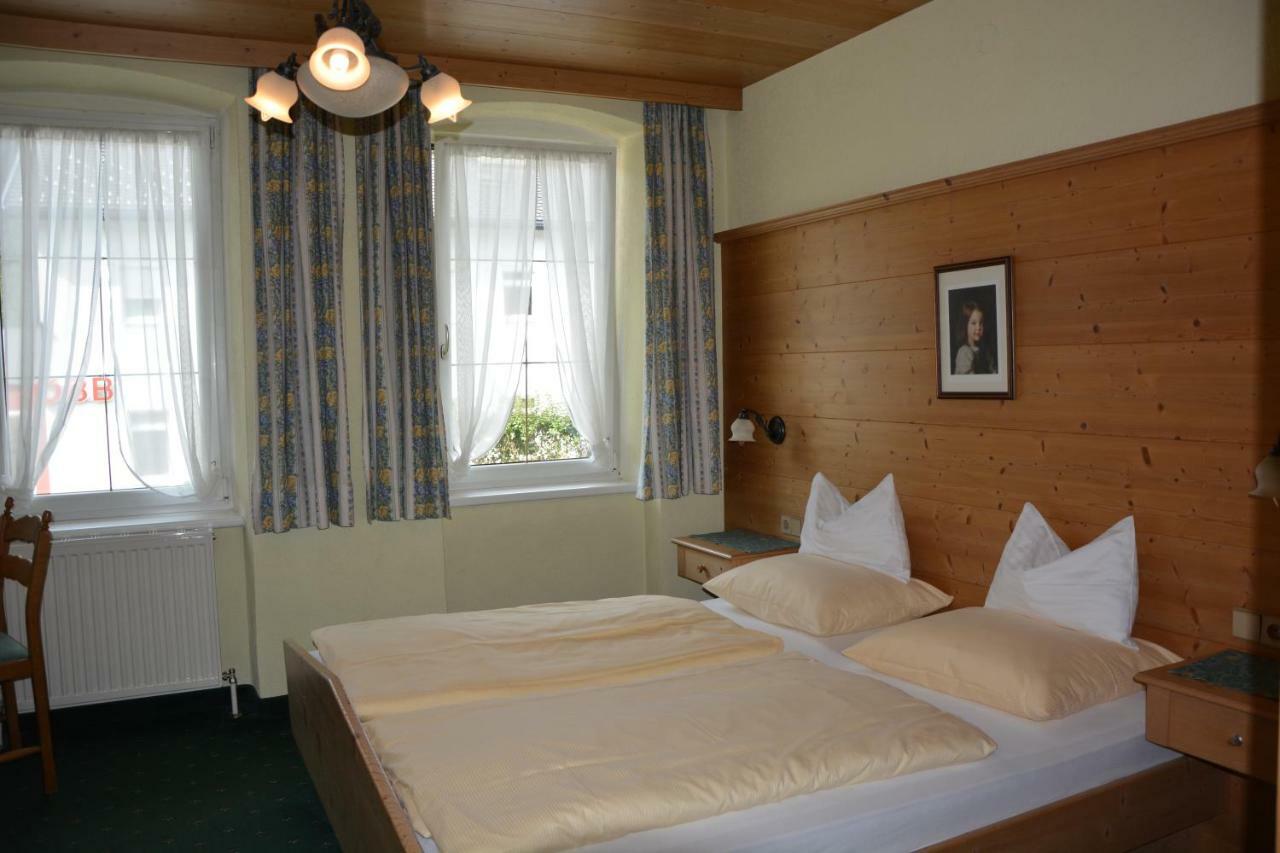 Hotel Garni Tirolerhof Hopfgarten im Brixental Room photo